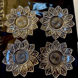 Vintage MCM 1960 Federal Glass Flower Petal Star Point 6.5" Bread/Butter Plates